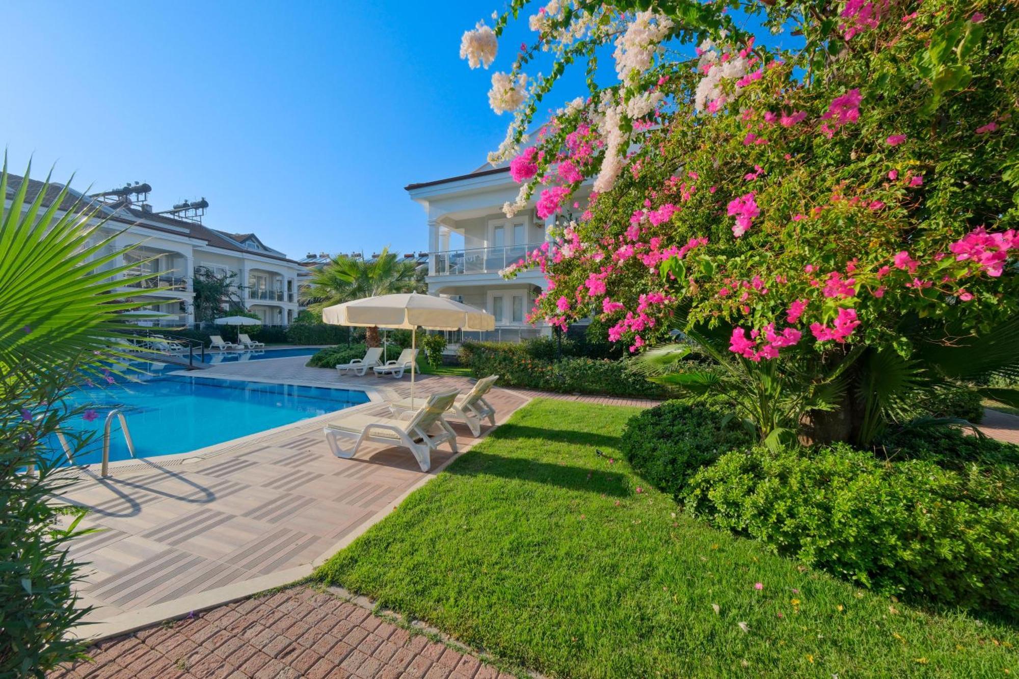Legend Apartments Fethiye Esterno foto