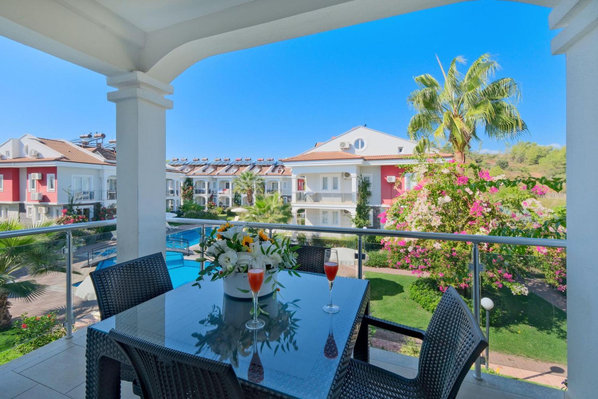 Legend Apartments Fethiye Esterno foto