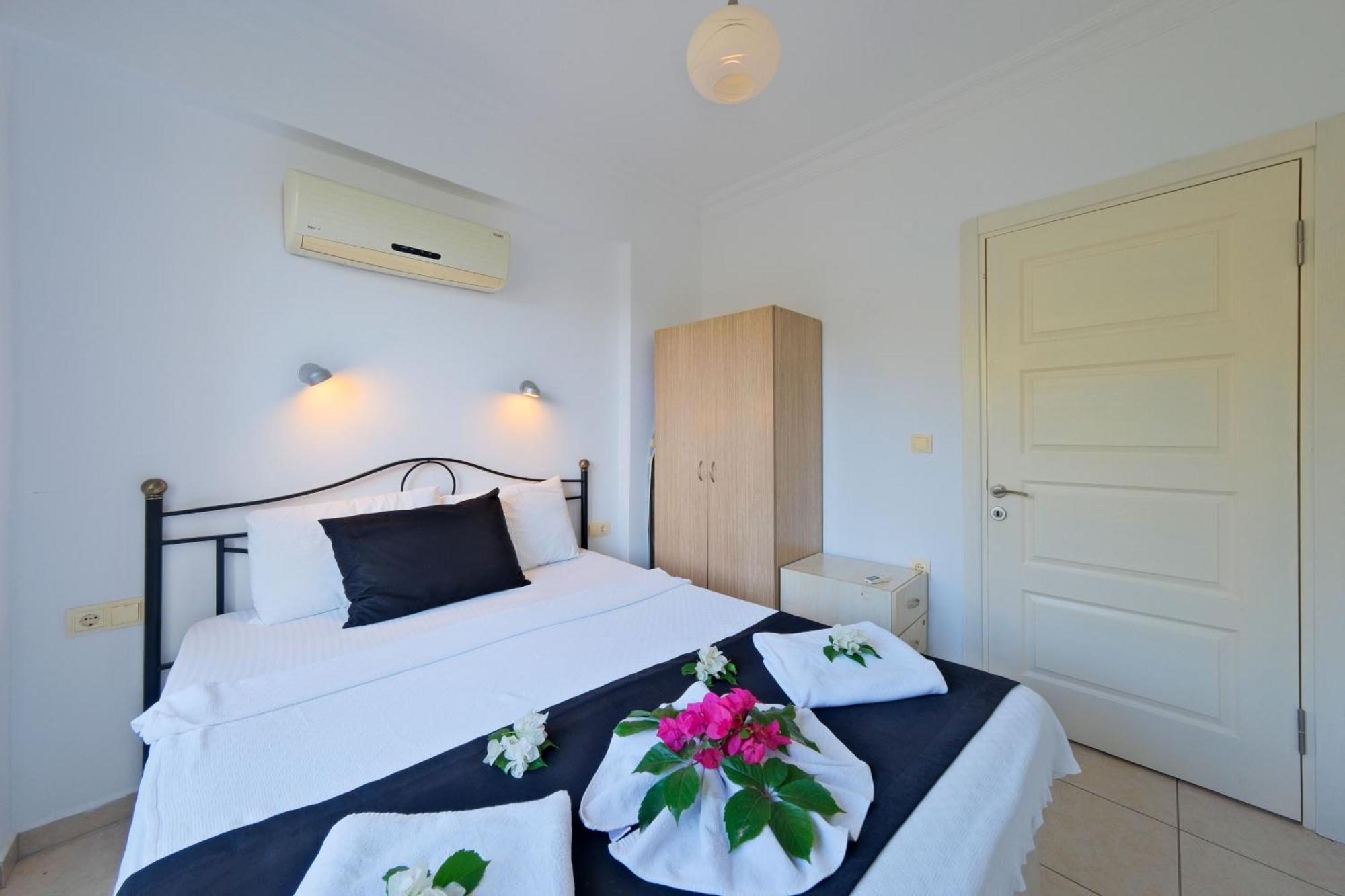 Legend Apartments Fethiye Esterno foto