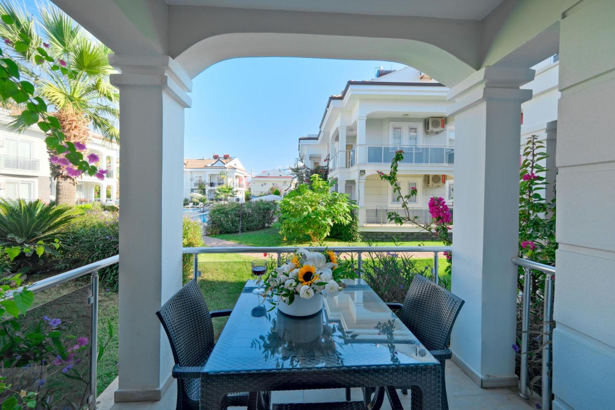 Legend Apartments Fethiye Esterno foto