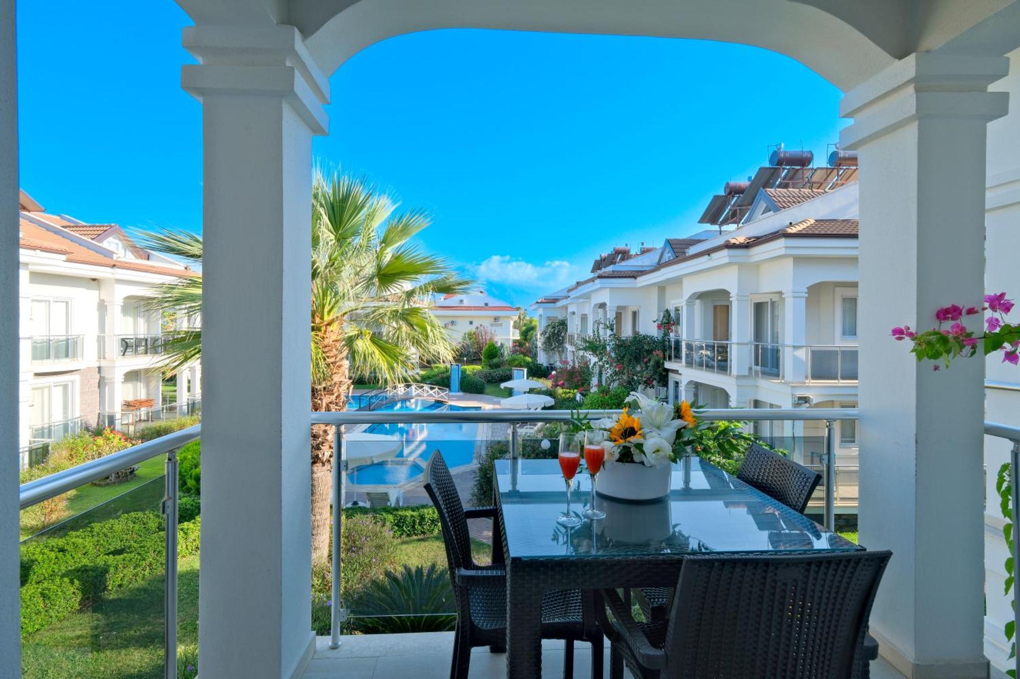 Legend Apartments Fethiye Esterno foto